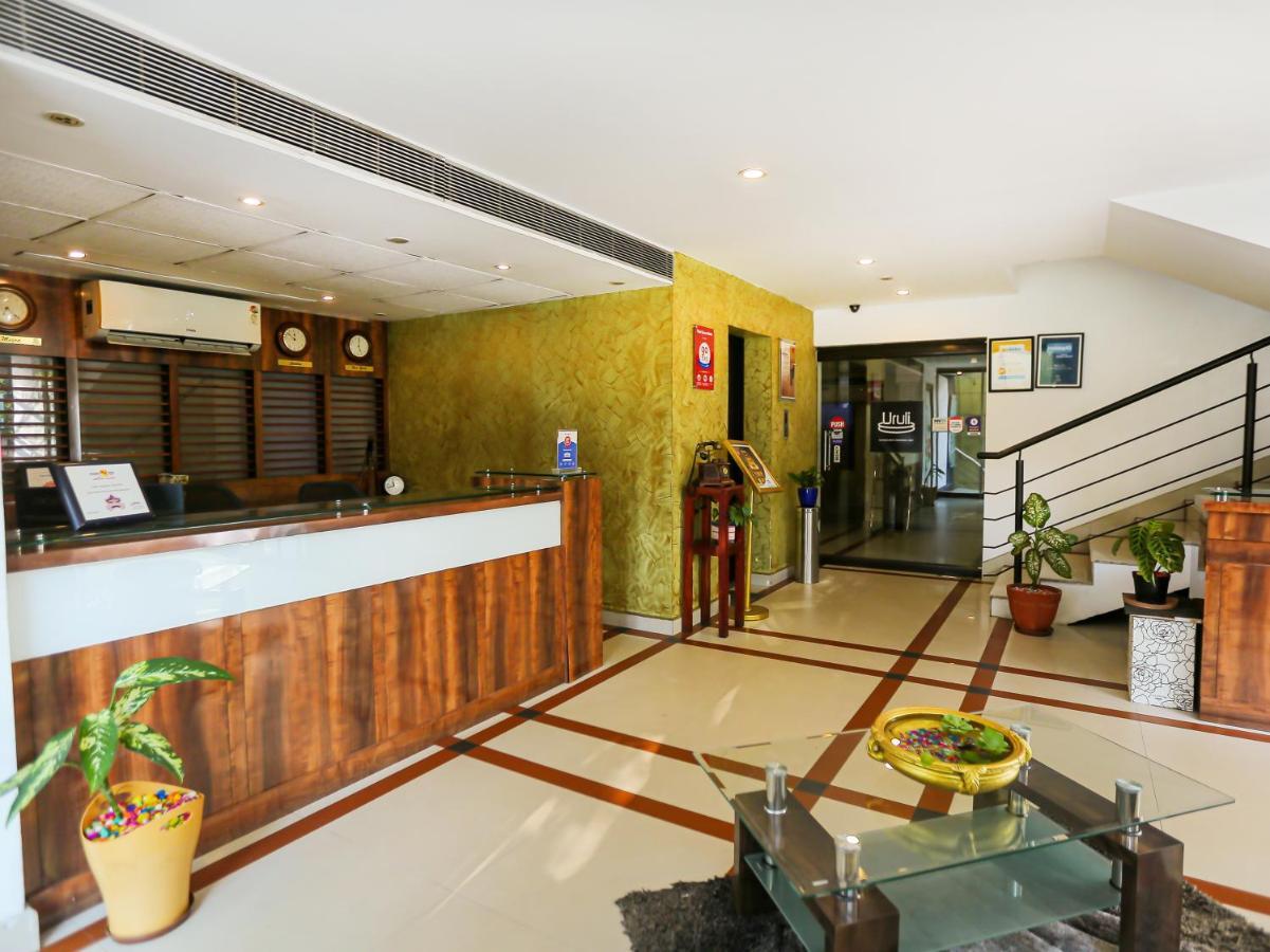 Hotel Treebo Trend Time Square Marine Drive Kochi Zewnętrze zdjęcie