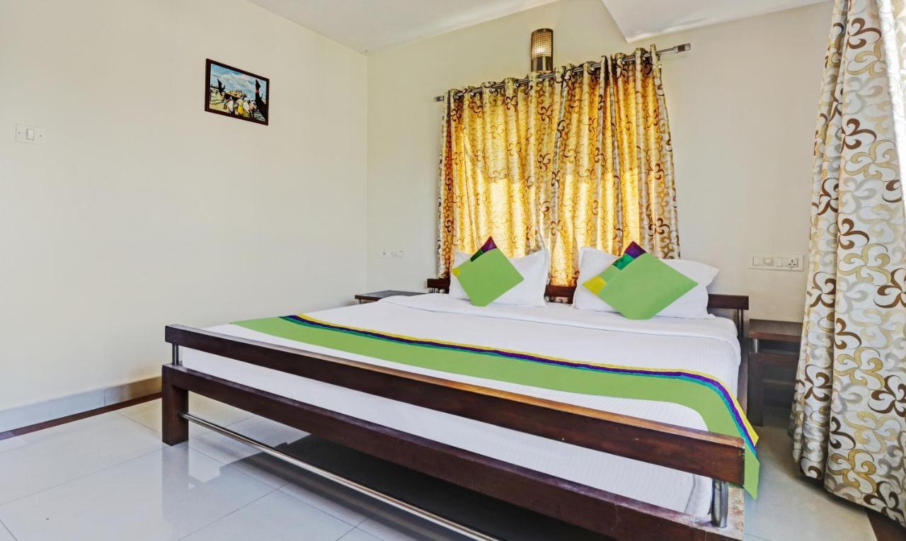 Hotel Treebo Trend Time Square Marine Drive Kochi Zewnętrze zdjęcie