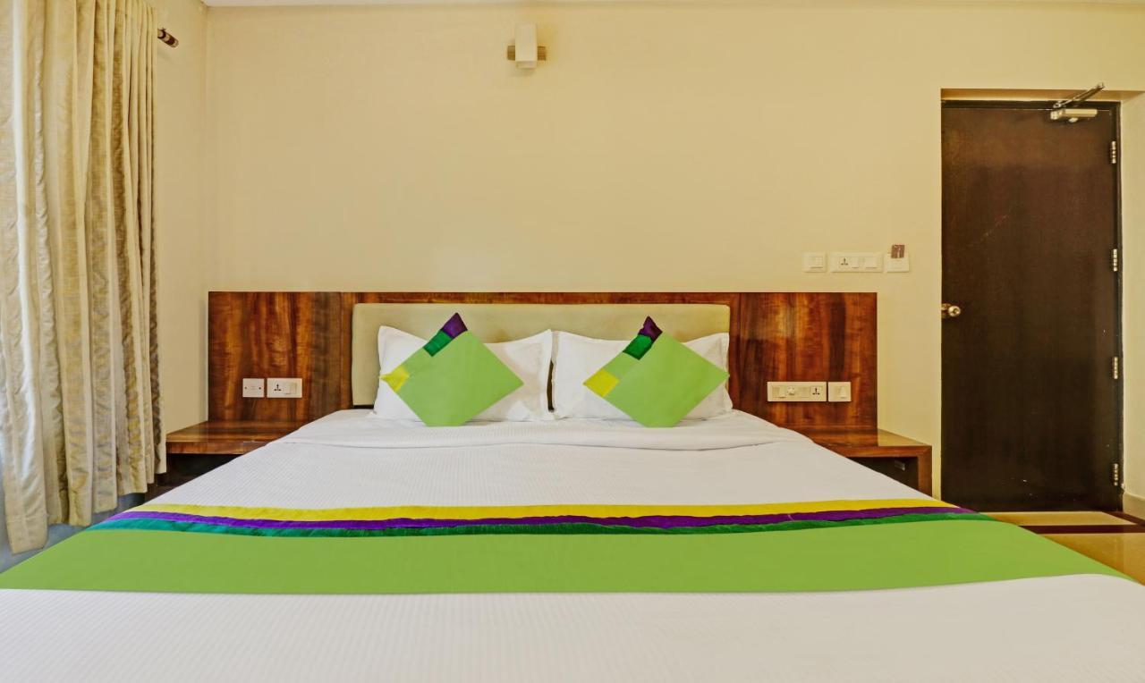 Hotel Treebo Trend Time Square Marine Drive Kochi Zewnętrze zdjęcie