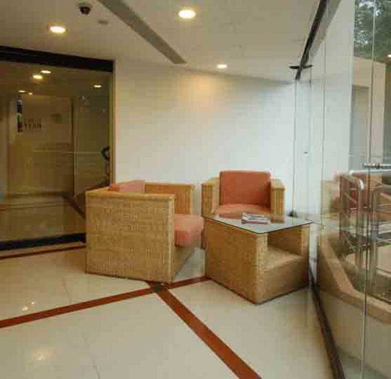 Hotel Treebo Trend Time Square Marine Drive Kochi Zewnętrze zdjęcie