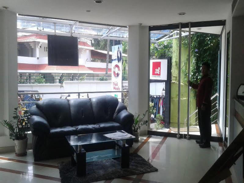 Hotel Treebo Trend Time Square Marine Drive Kochi Zewnętrze zdjęcie